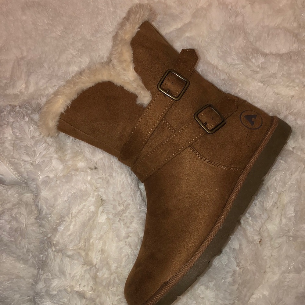 Fur boots